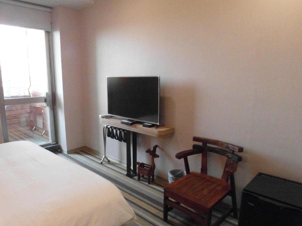 Tainan Julie'S Garden 峰情文旅 Hotel Anping Exterior foto