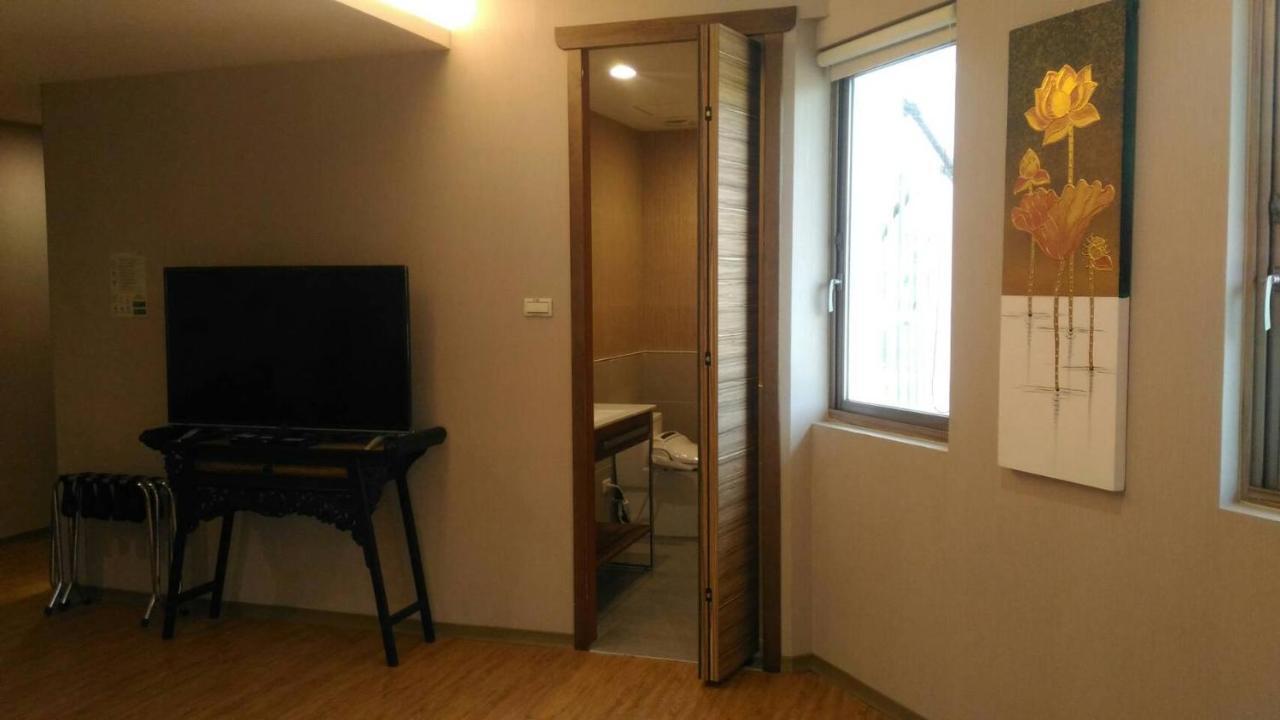 Tainan Julie'S Garden 峰情文旅 Hotel Anping Exterior foto