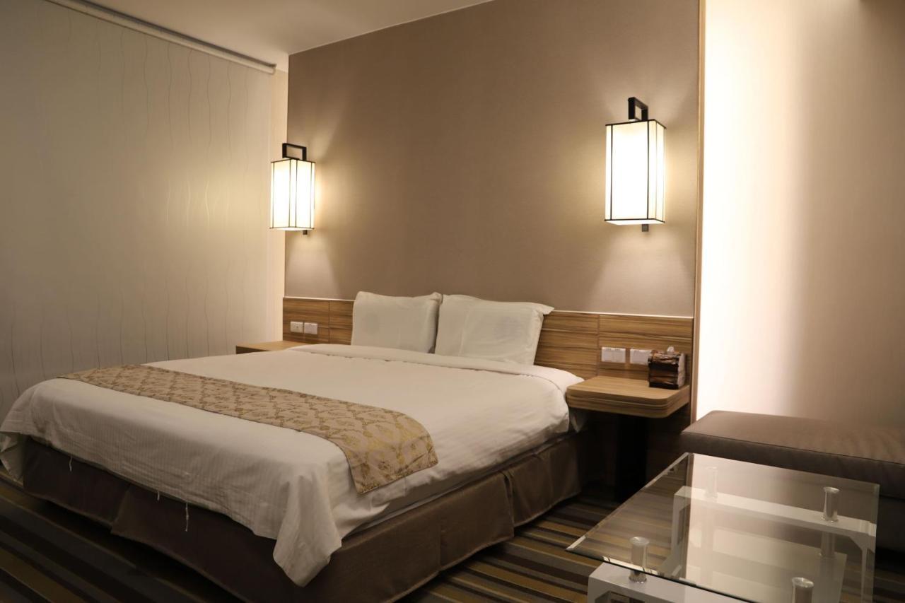 Tainan Julie'S Garden 峰情文旅 Hotel Anping Exterior foto