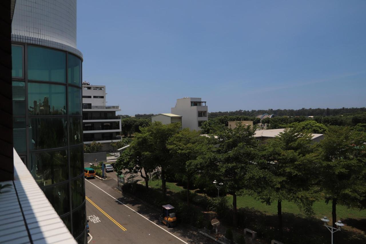 Tainan Julie'S Garden 峰情文旅 Hotel Anping Exterior foto