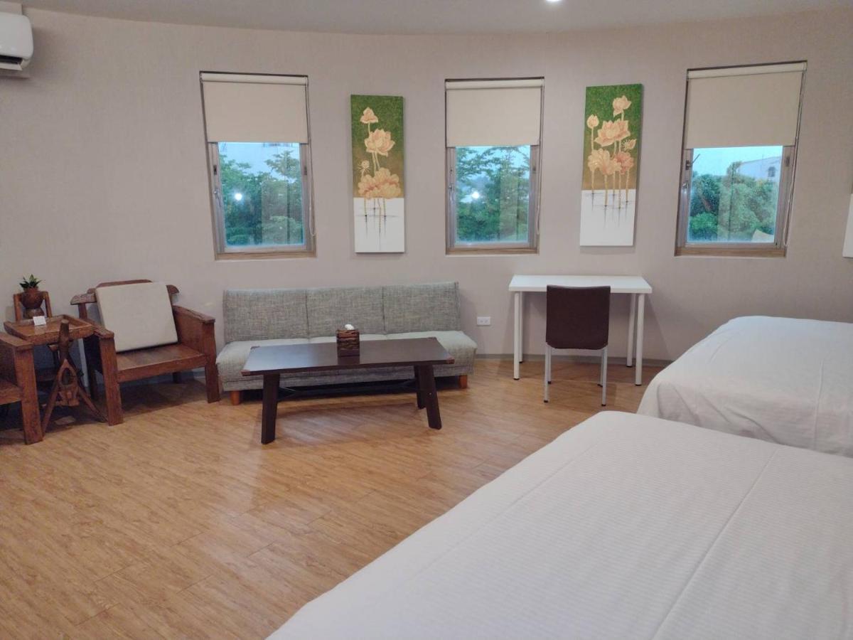 Tainan Julie'S Garden 峰情文旅 Hotel Anping Exterior foto