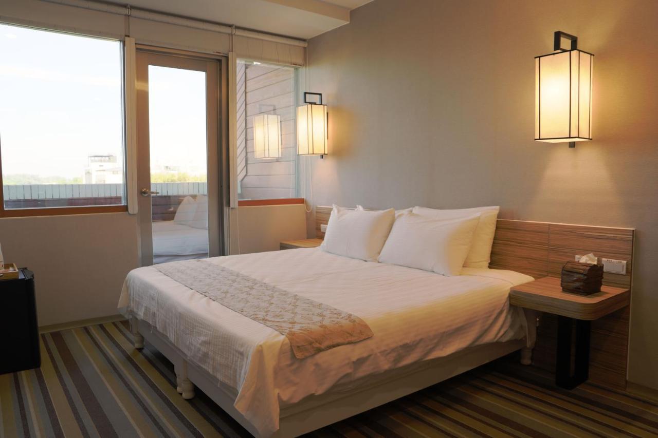 Tainan Julie'S Garden 峰情文旅 Hotel Anping Exterior foto